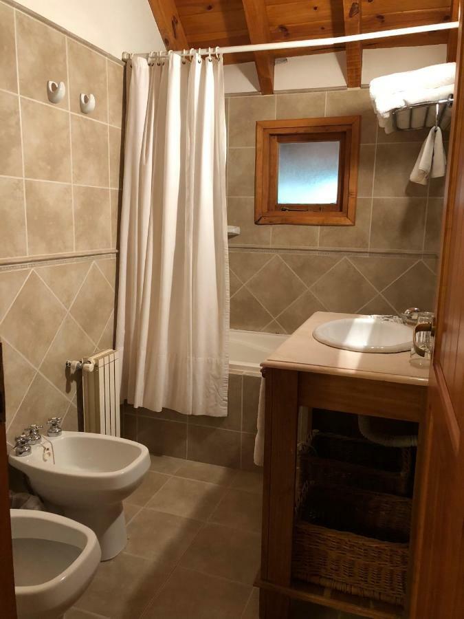 Apart Hotel Agua Escondida Сан-Мартін-де-лос-Андес Екстер'єр фото